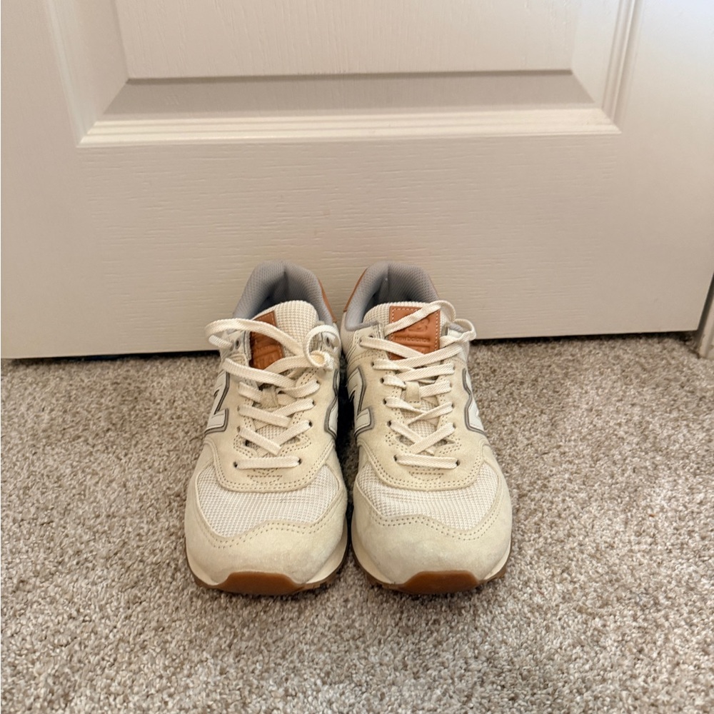 New Balance Cream Suede